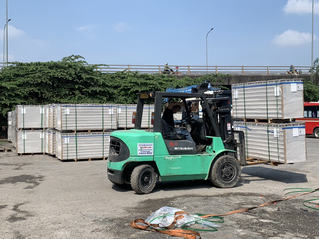 Cho thuê xe nâng tự lái theo tháng ở Hải Phòng